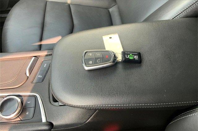 2022 Cadillac XT5 Vehicle Photo in TOPEKA, KS 66609-0000