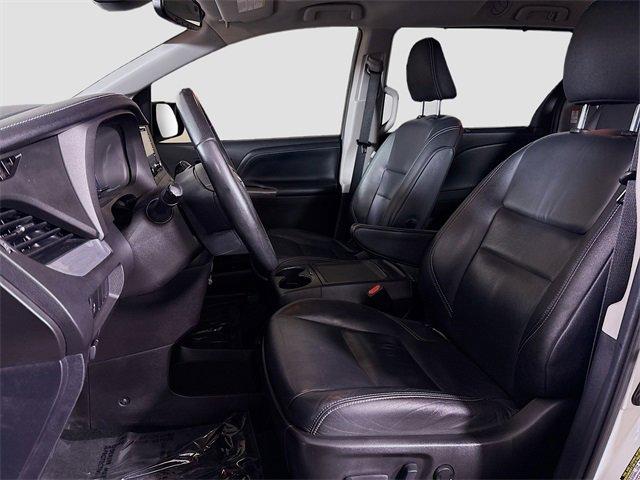 2018 Toyota Sienna Vehicle Photo in PUYALLUP, WA 98371-4149