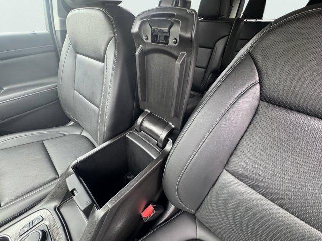 2023 GMC Acadia Vehicle Photo in LEOMINSTER, MA 01453-2952