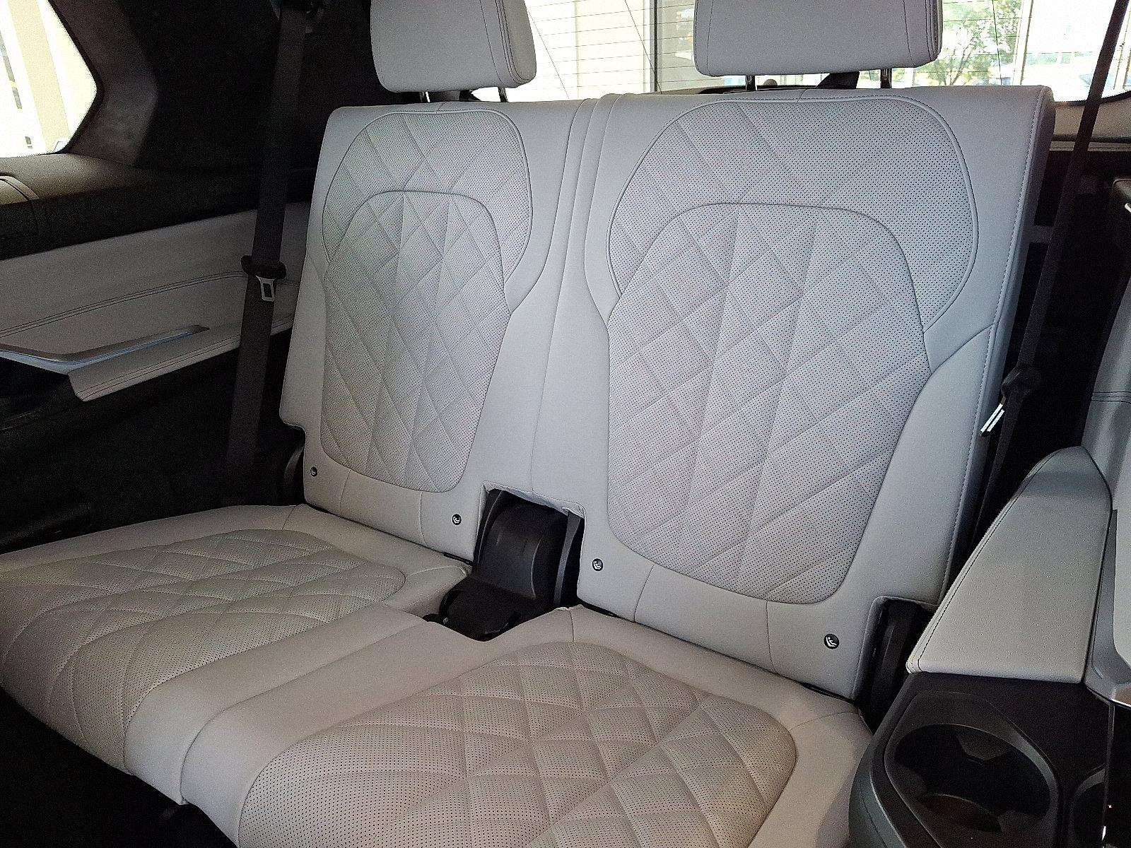 2025 BMW X7 xDrive40i Vehicle Photo in Lancaster, PA 17601