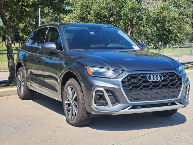 2024 Audi Q5 Vehicle Photo in HOUSTON, TX 77090