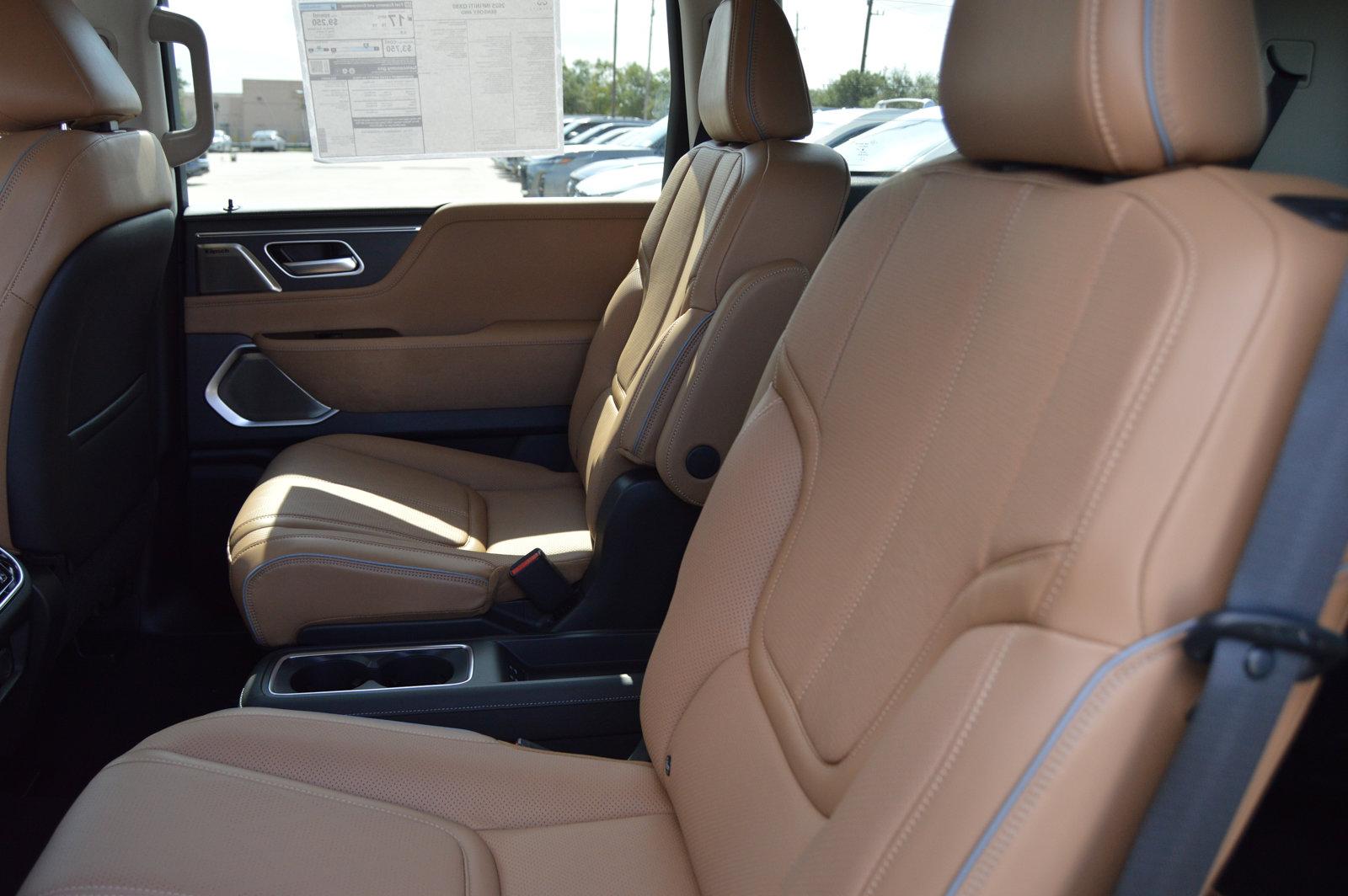 2025 INFINITI QX80 Vehicle Photo in Houston, TX 77090