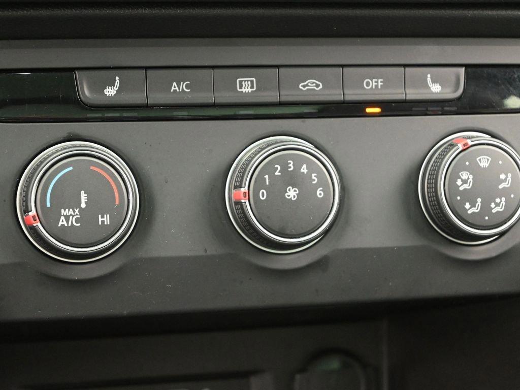 2022 Volkswagen Taos Vehicle Photo in Marion, IA 52302