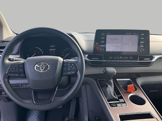 2023 Toyota Sienna Vehicle Photo in Green Bay, WI 54304