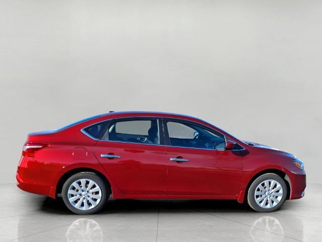 2016 Nissan Sentra Vehicle Photo in Oshkosh, WI 54904