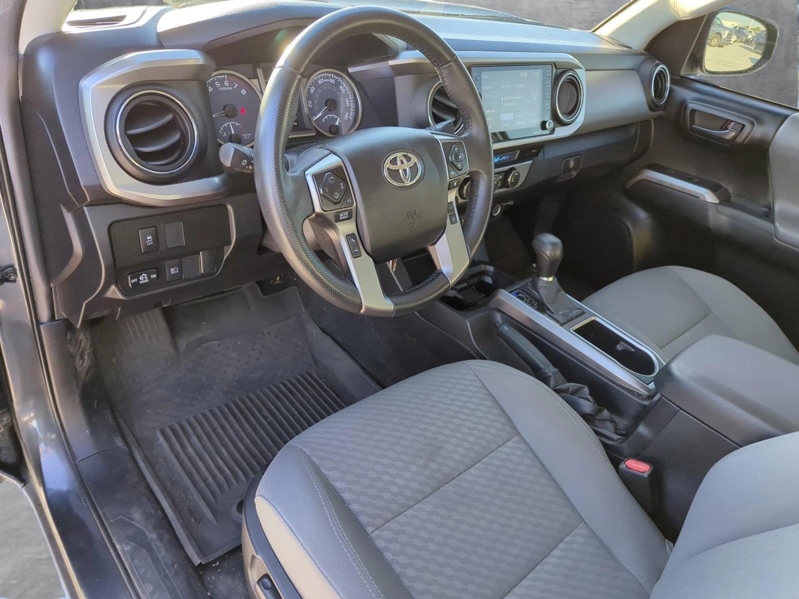 2022 Toyota Tacoma 2WD Vehicle Photo in Ft. Myers, FL 33907