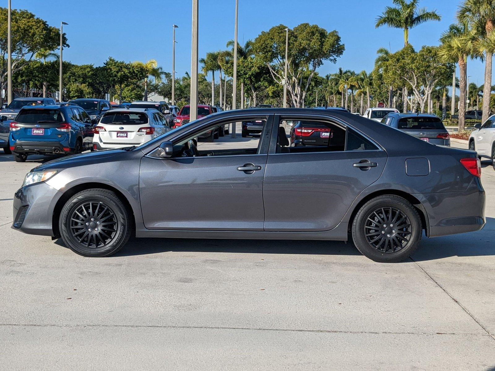 2014 Toyota Camry Vehicle Photo in Davie, FL 33331