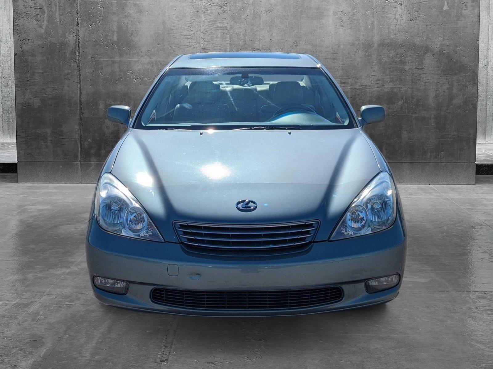 Used 2002 Lexus ES 300 with VIN JTHBF30G420032330 for sale in Orlando, FL