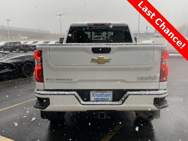 2022 Chevrolet Silverado 2500 HD Vehicle Photo in POST FALLS, ID 83854-5365