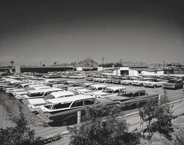 2023 Chevrolet Suburban Vehicle Photo in PHOENIX, AZ 85014-3381