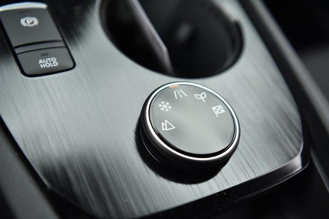 2025 Nissan Rogue Vehicle Photo in Ballwin, MO 63011