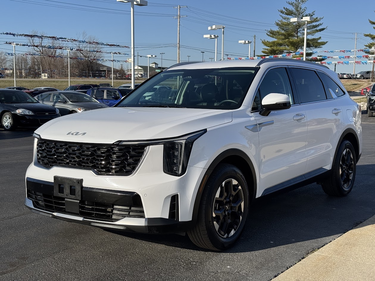 2024 Kia Sorento Vehicle Photo in BOONVILLE, IN 47601-9633