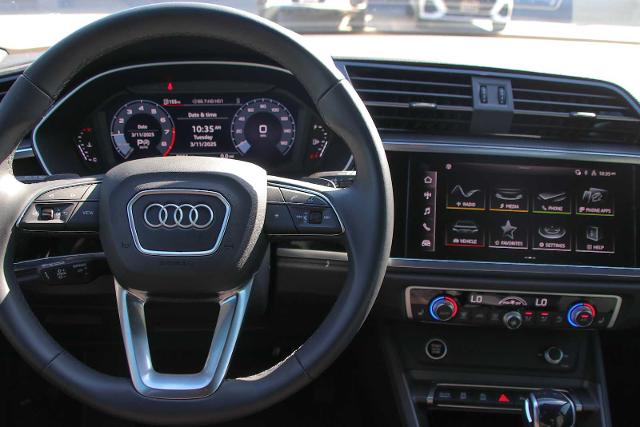 2024 Audi Q3 Vehicle Photo in SUGAR LAND, TX 77478