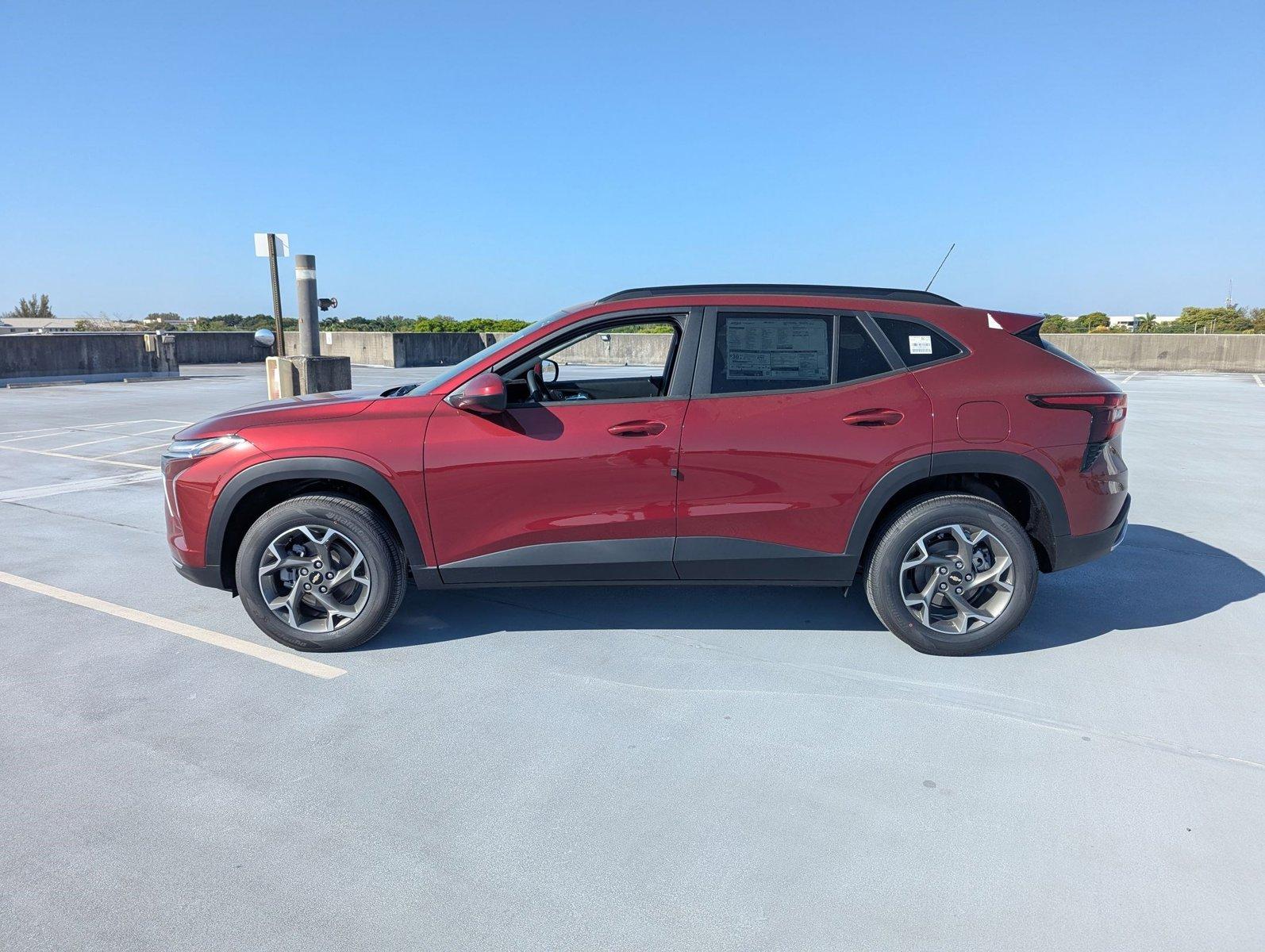 2025 Chevrolet Trax Vehicle Photo in PEMBROKE PINES, FL 33024-6534