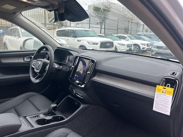 2025 Volvo XC40 Vehicle Photo in Grapevine, TX 76051