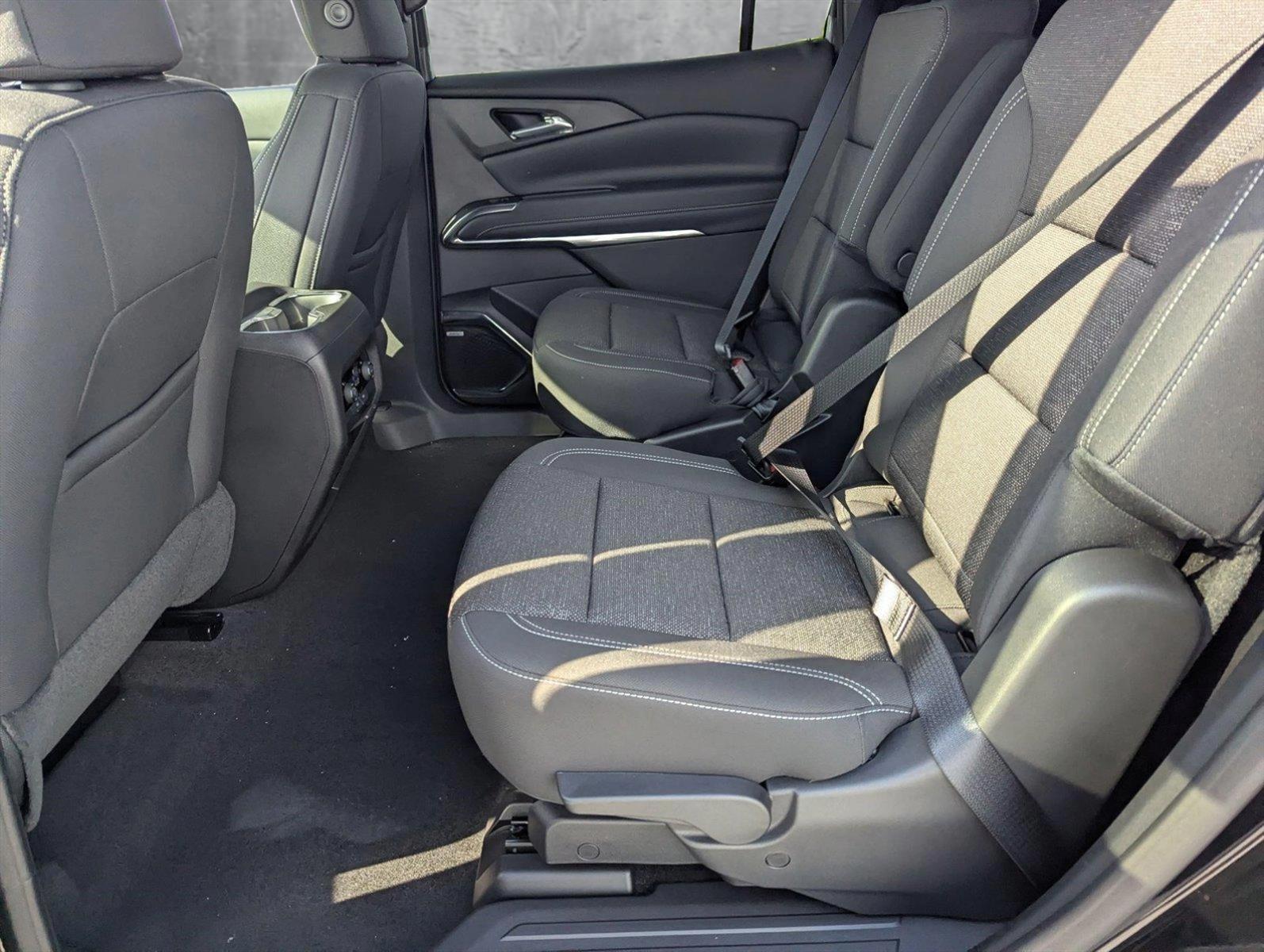2025 Chevrolet Traverse Vehicle Photo in PEMBROKE PINES, FL 33024-6534