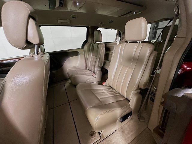 2012 Chrysler Town & Country Vehicle Photo in Doylsetown, PA 18901