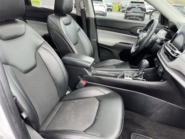 2022 Jeep Compass Vehicle Photo in TULLY, NY 13159-3159