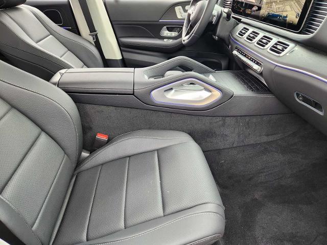 2025 Mercedes-Benz GLE Vehicle Photo in HOUSTON, TX 77079