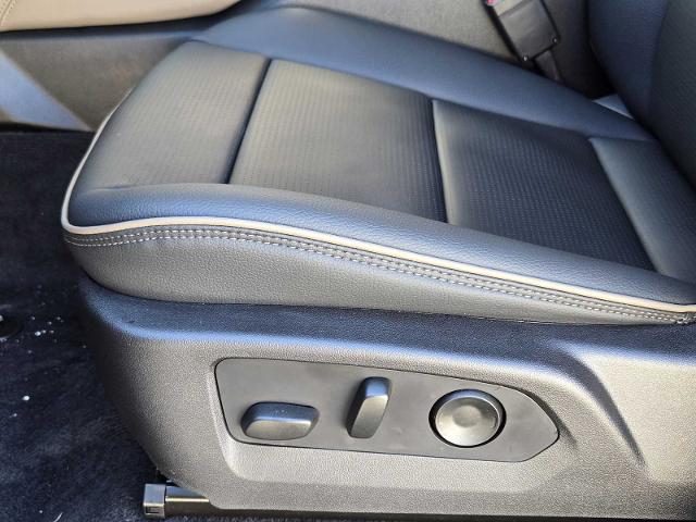 2025 GMC Canyon Vehicle Photo in DALLAS, TX 75209-3016