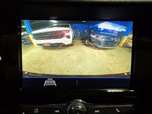 2022 Chevrolet Trax Vehicle Photo in Roslyn, NY 11576