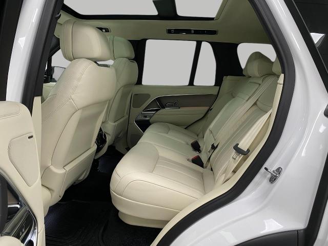 2025 Range Rover Vehicle Photo in Appleton, WI 54913