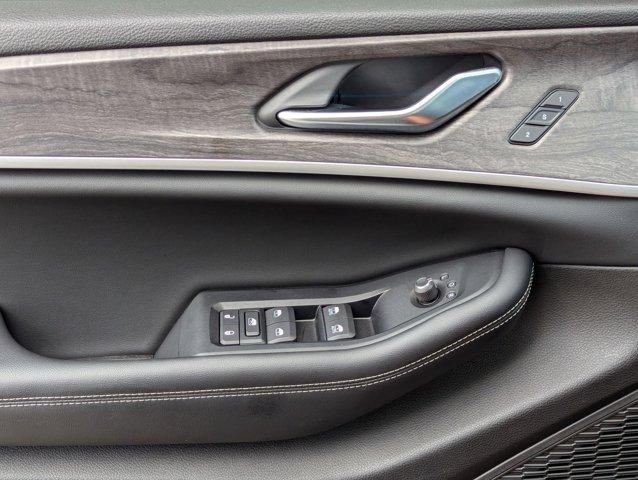 2023 Jeep Grand Cherokee L Vehicle Photo in San Antonio, TX 78230