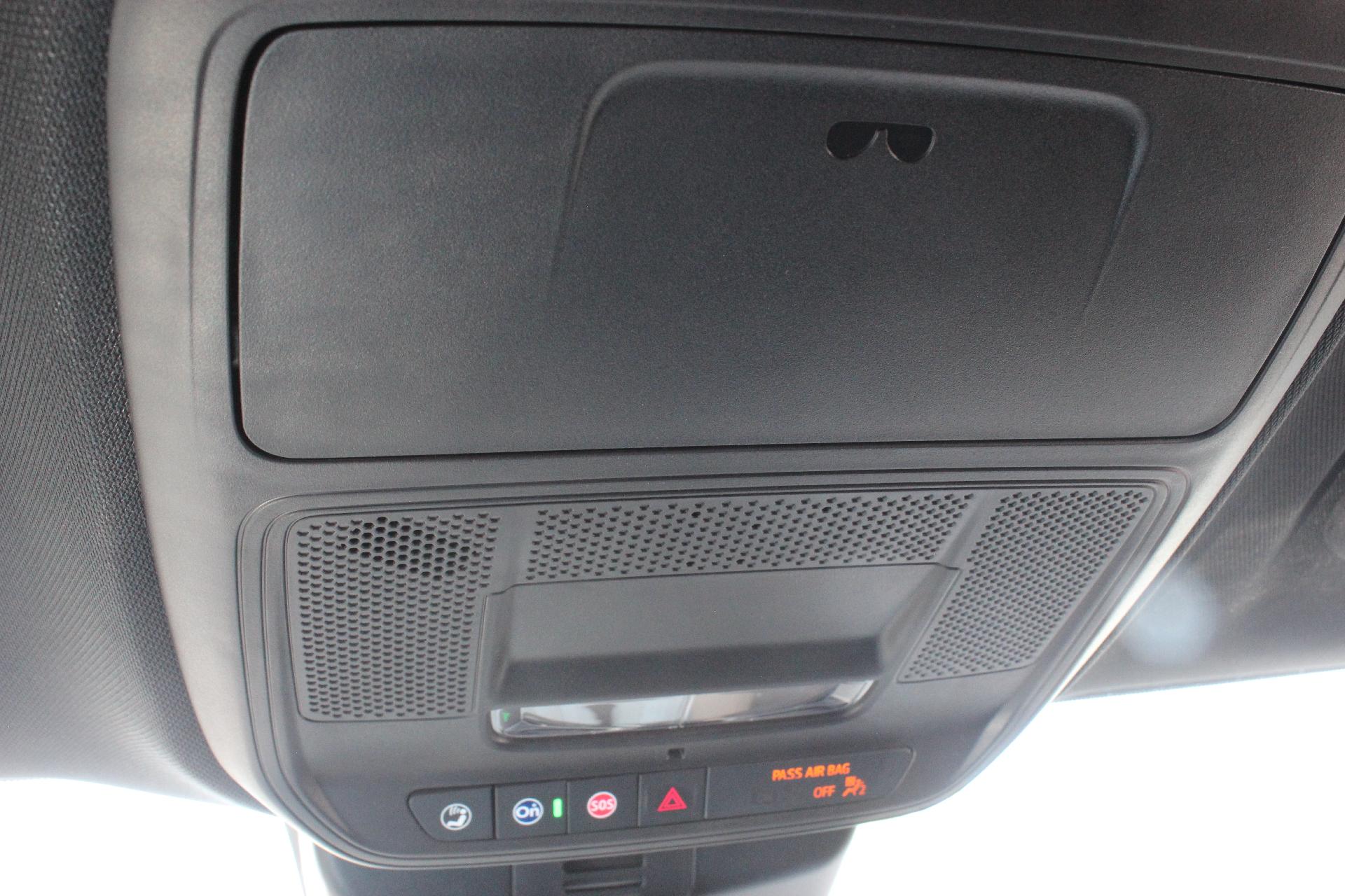 2025 GMC Acadia Vehicle Photo in AURORA, CO 80012-4011