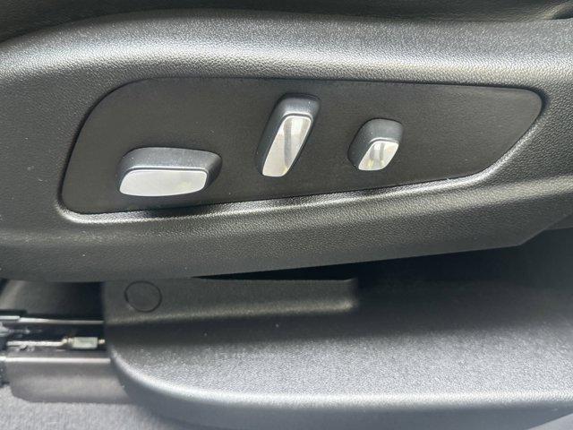 2023 Cadillac XT6 Vehicle Photo in LEOMINSTER, MA 01453-2952