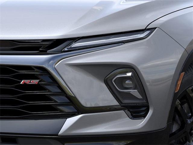 2025 Chevrolet Blazer Vehicle Photo in ENGLEWOOD, CO 80113-6708