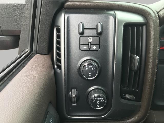 2016 Chevrolet Silverado 2500 HD Vehicle Photo in GREEN BAY, WI 54303-3330