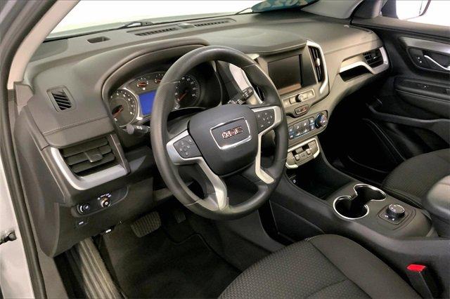 2024 GMC Terrain Vehicle Photo in KANSAS CITY, MO 64114-4502
