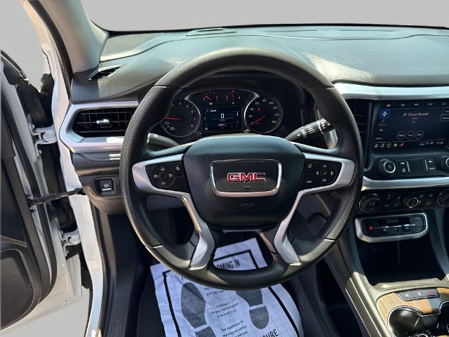 2023 GMC Acadia Vehicle Photo in MANITOWOC, WI 54220-5838