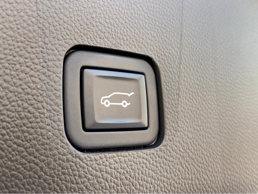 2023 Chevrolet Traverse Vehicle Photo in POOLER, GA 31322-3252