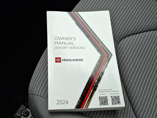 2024 Toyota Highlander Vehicle Photo in Philadelphia, PA 19116