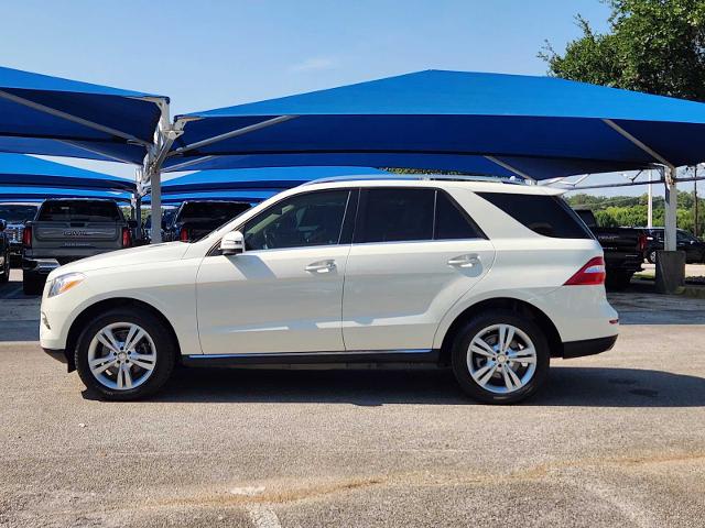 2013 Mercedes-Benz M-Class Vehicle Photo in DENTON, TX 76210-9321