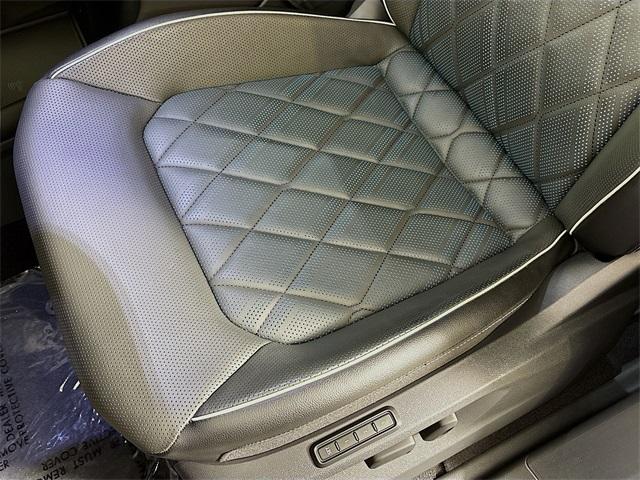 2024 Volkswagen Atlas Cross Sport Vehicle Photo in Puyallup, WA 98371