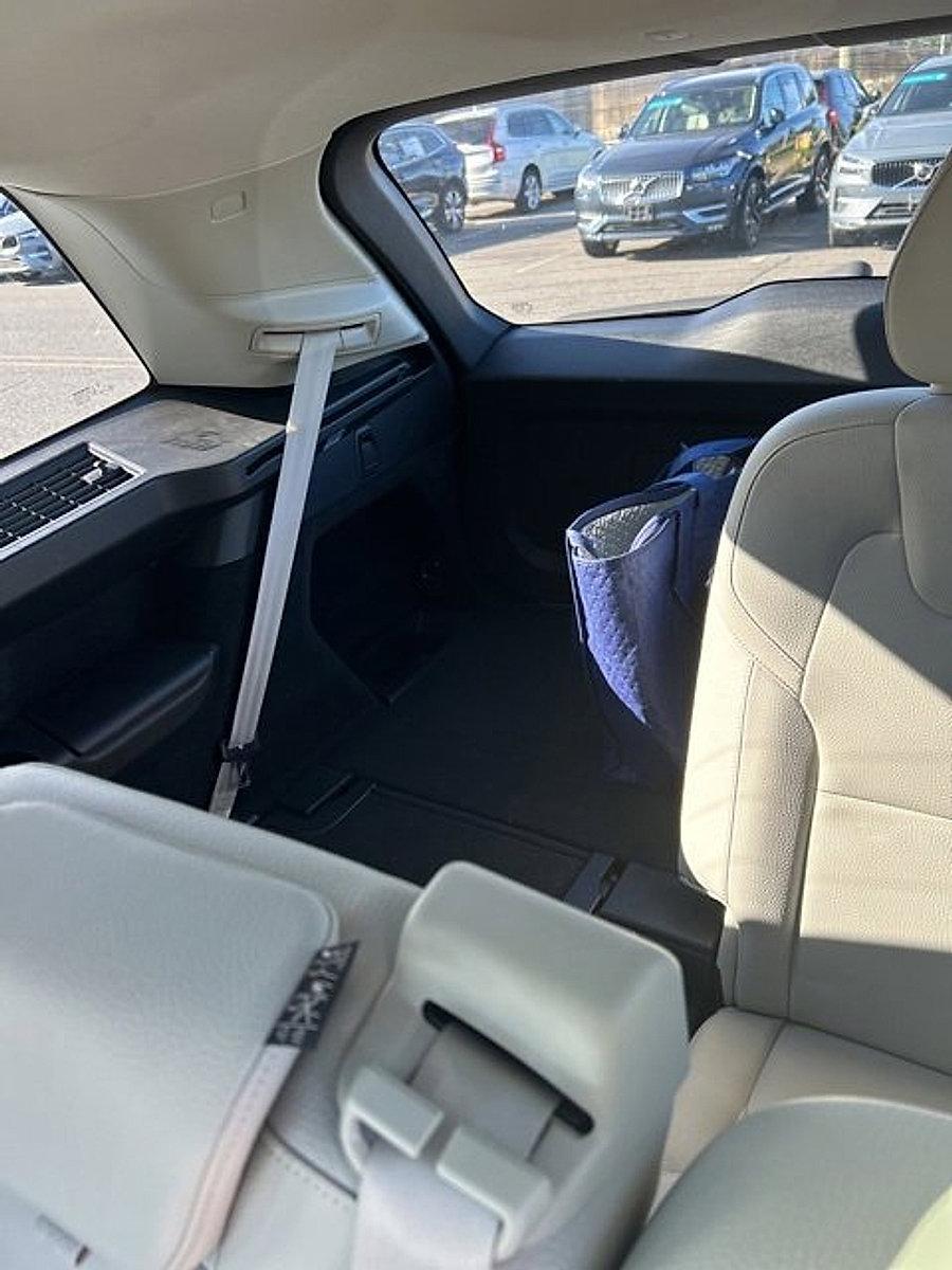 2023 Volvo XC90 Vehicle Photo in Trevose, PA 19053