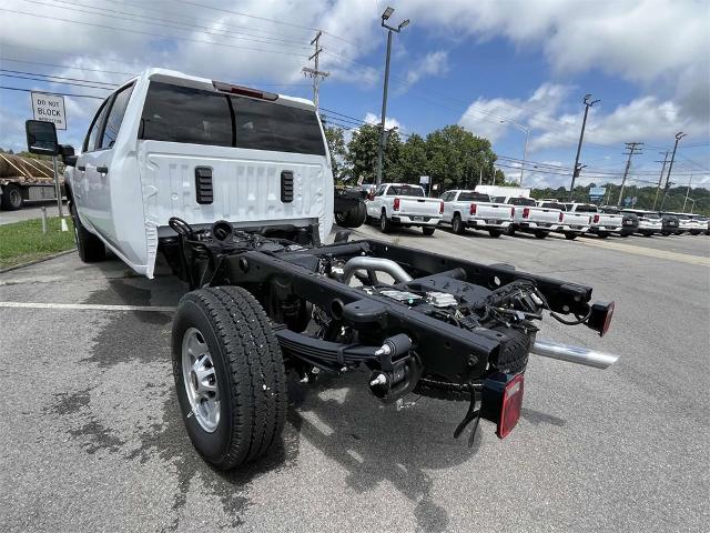 2024 Chevrolet Silverado 2500 HD Vehicle Photo in ALCOA, TN 37701-3235