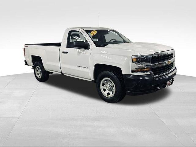 2017 Chevrolet Silverado 1500 Vehicle Photo in MEDINA, OH 44256-9631