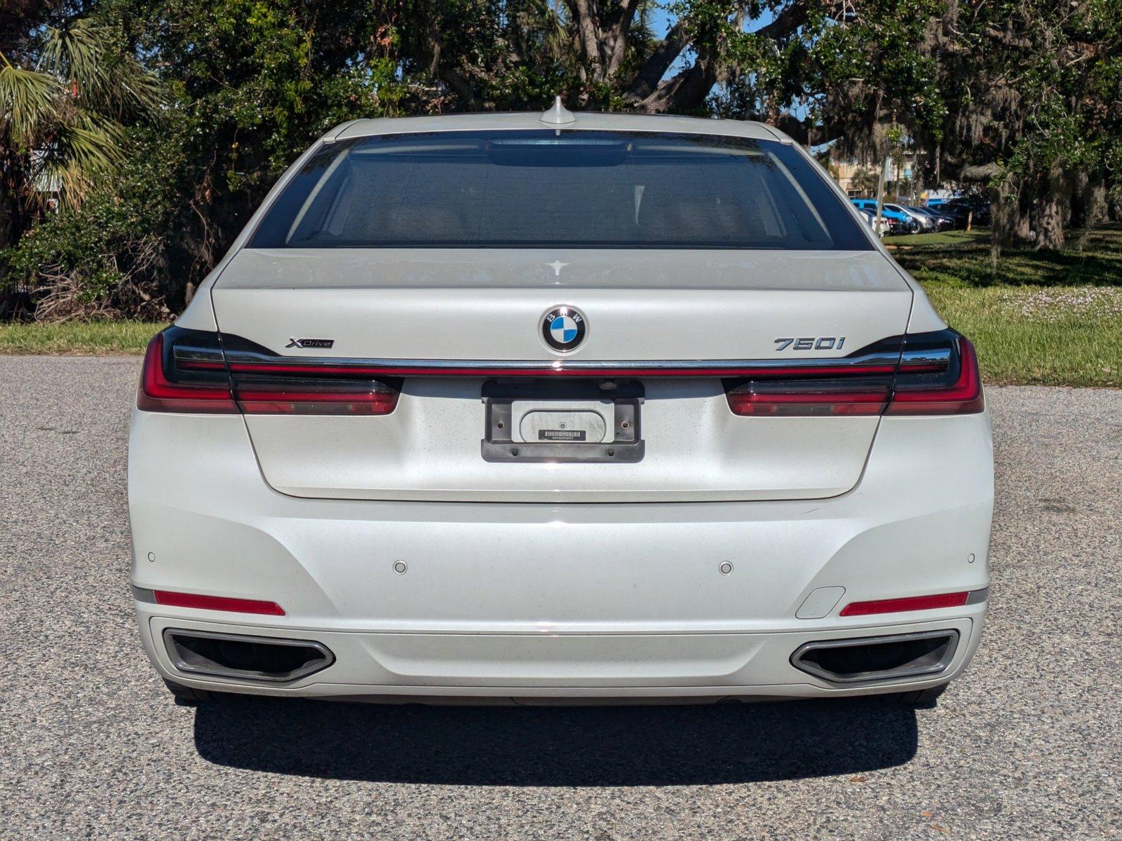 2022 BMW 750i xDrive Vehicle Photo in Sarasota, FL 34231