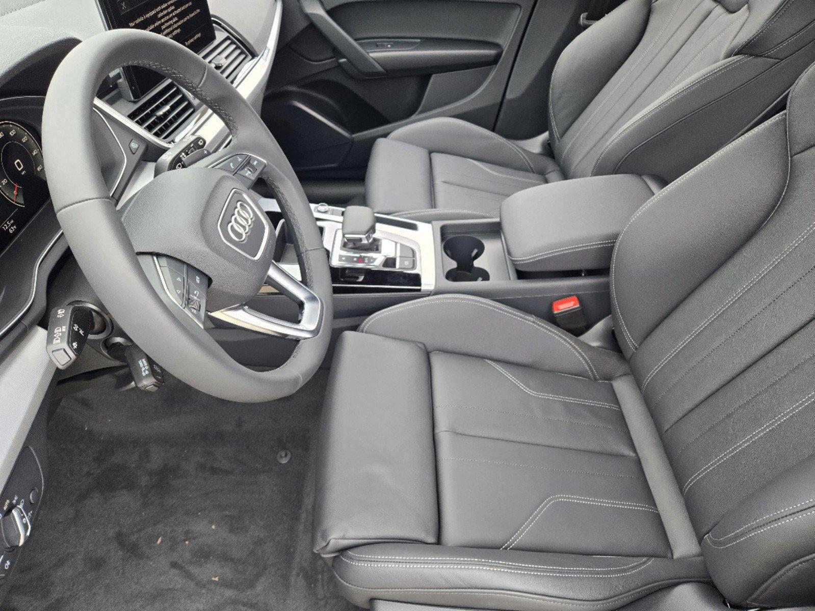 2025 Audi Q5 Sportback Vehicle Photo in SUGAR LAND, TX 77478