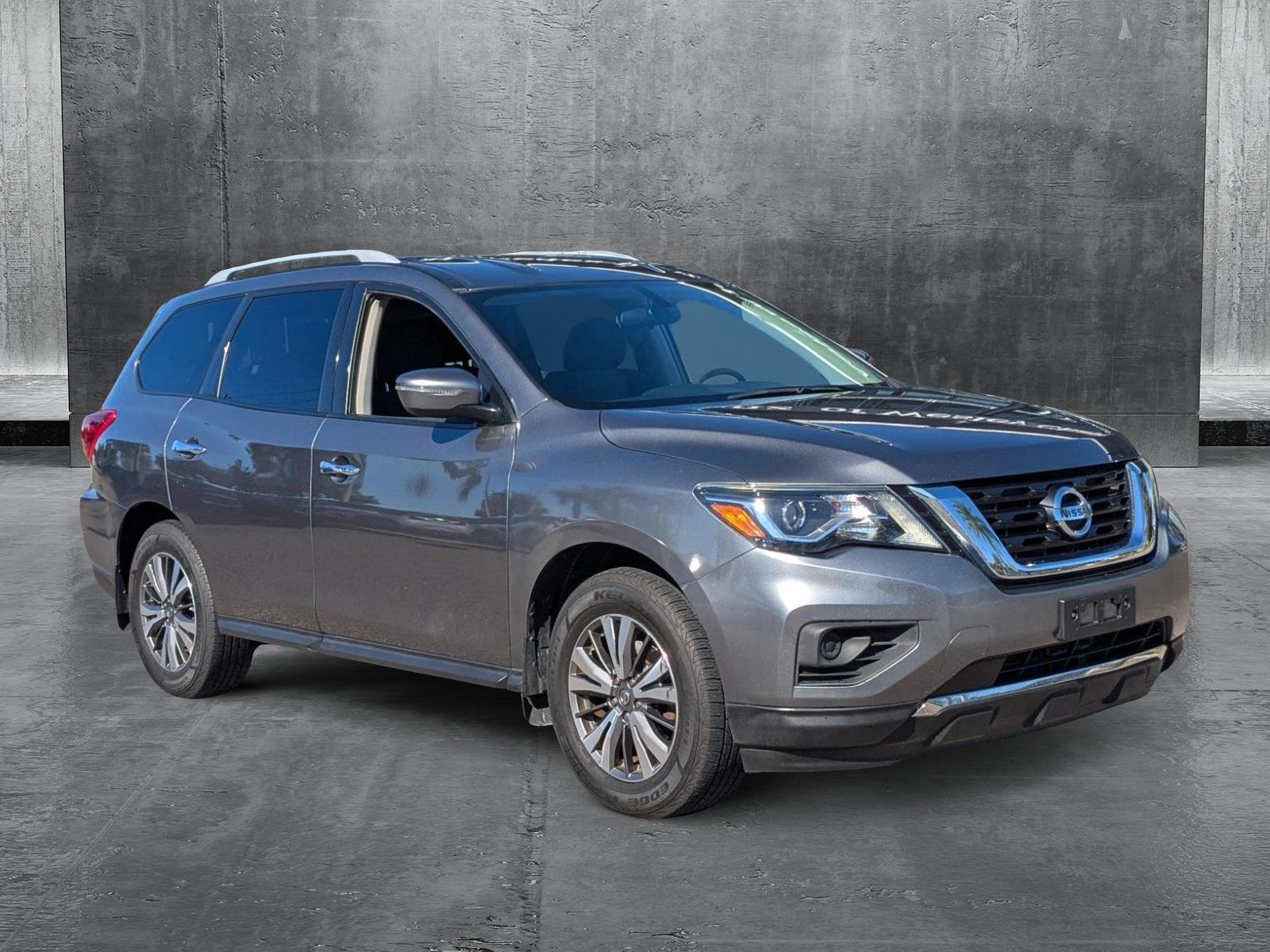 2017 Nissan Pathfinder Vehicle Photo in Wesley Chapel, FL 33544