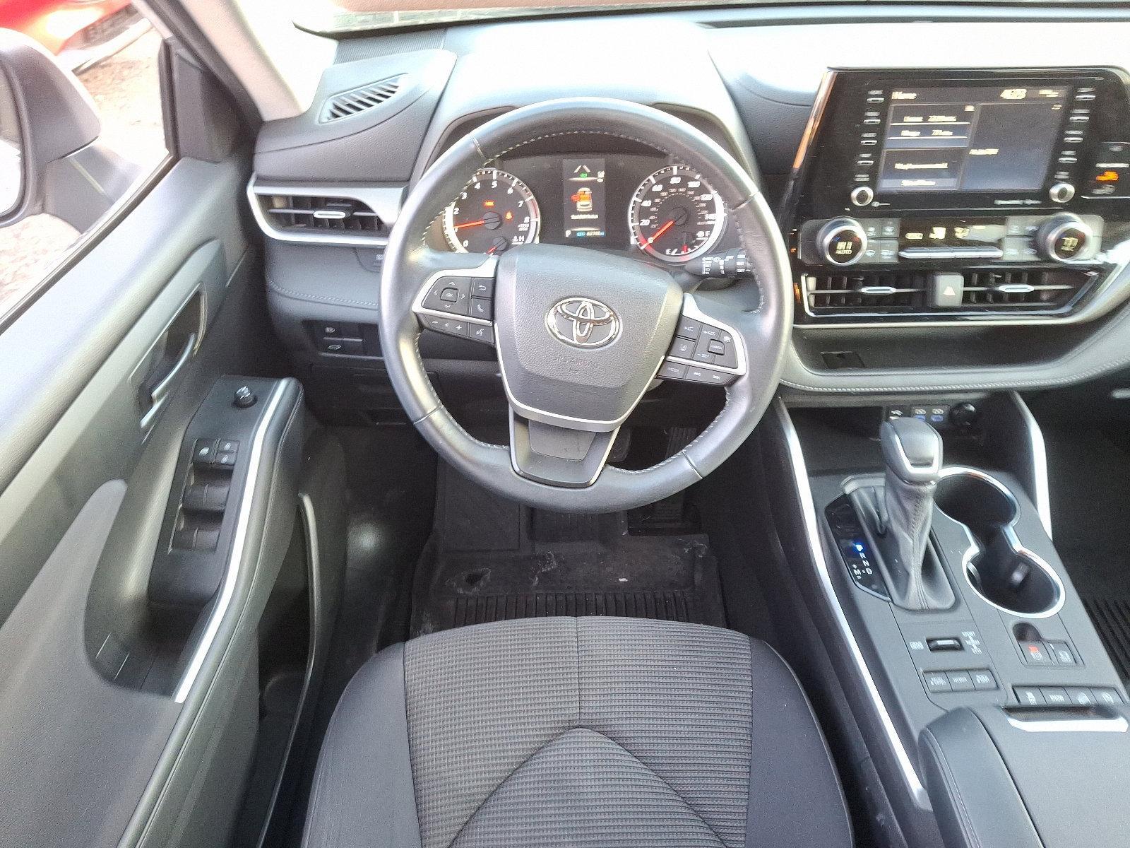 2022 Toyota Highlander Vehicle Photo in Trevose, PA 19053