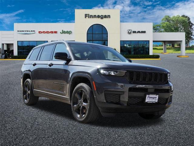 2024 Jeep Grand Cherokee L Vehicle Photo in ROSENBERG, TX 77471