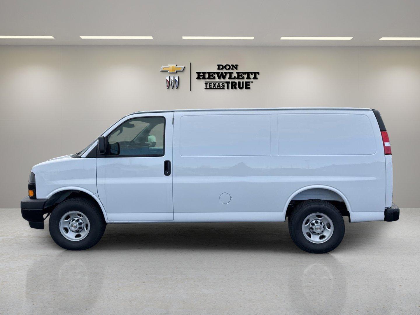 2025 Chevrolet Express Cargo 2500 Vehicle Photo in GEORGETOWN, TX 78626-7508