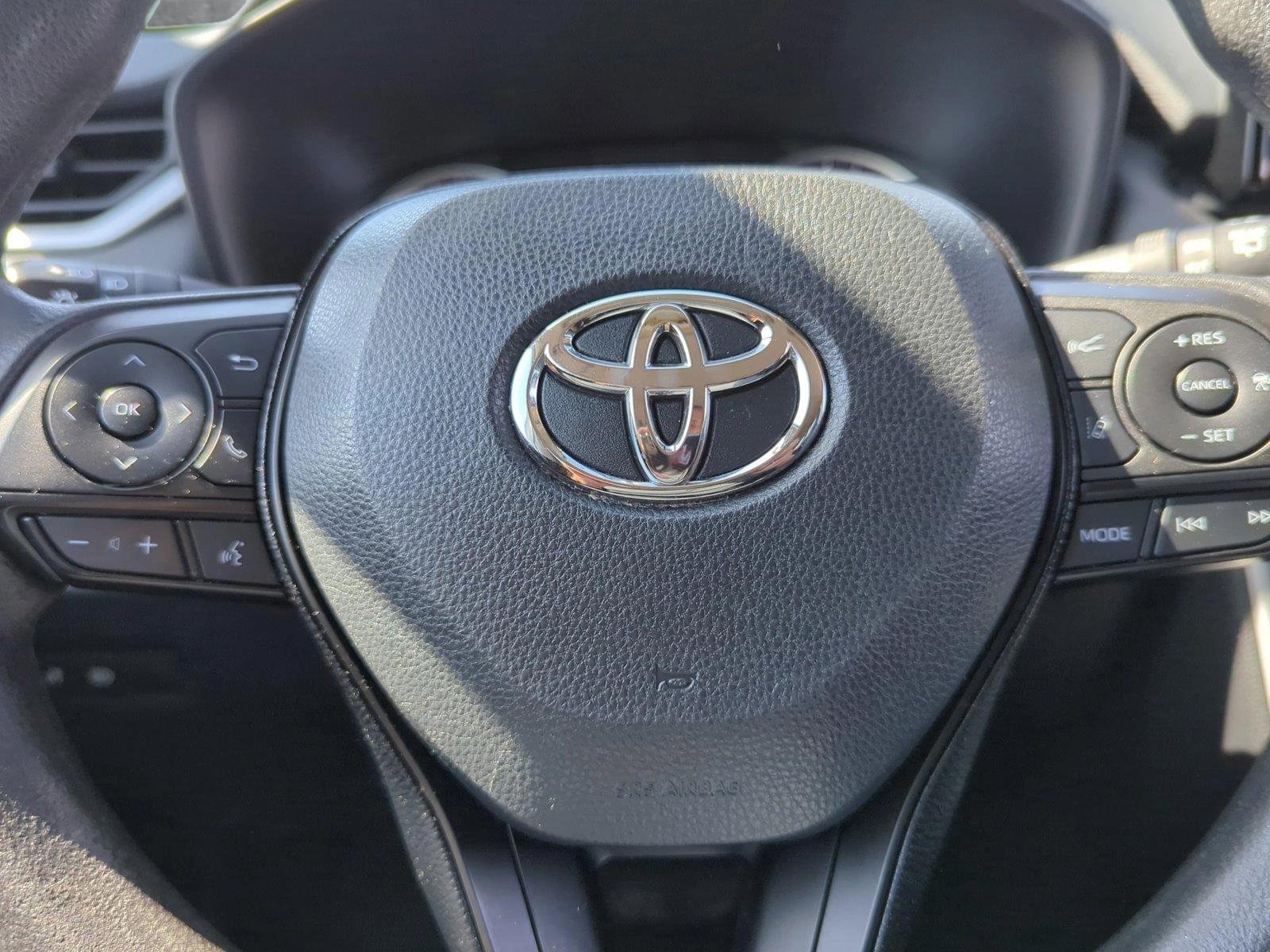 2020 Toyota RAV4 Vehicle Photo in Memphis, TN 38128