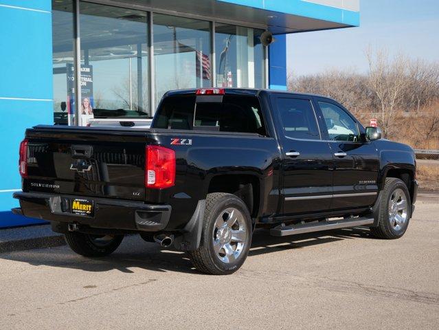 2018 Chevrolet Silverado 1500 Vehicle Photo in MAPLEWOOD, MN 55119-4794