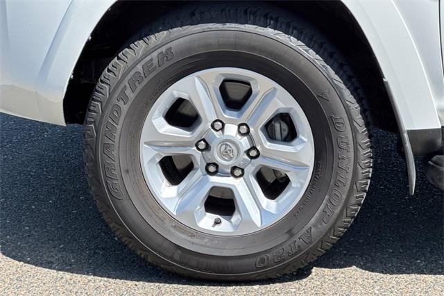 2022 Toyota 4Runner Vehicle Photo in ELK GROVE, CA 95757-8703