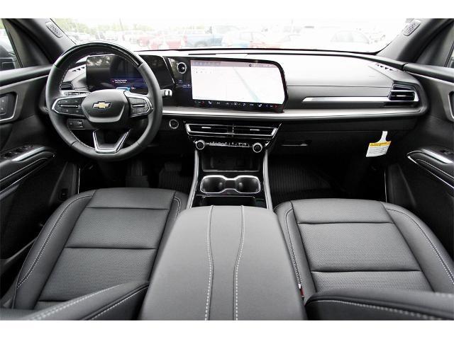 2025 Chevrolet Traverse Vehicle Photo in ROSENBERG, TX 77471-5675